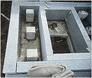 墓石の耐震補強工事